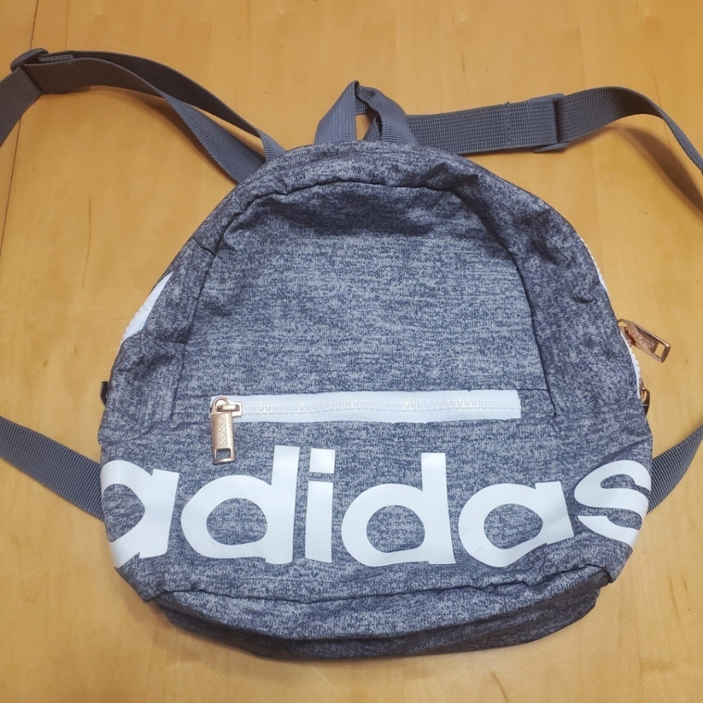 X- posted •Adidas mini backpack/purse• EUC, sanitized & ready• adjustable straps - Picture 2 of 12